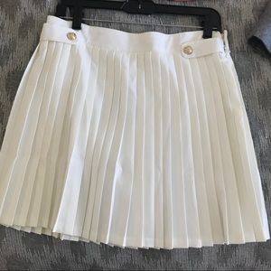 Misguided White pleated mini skirt